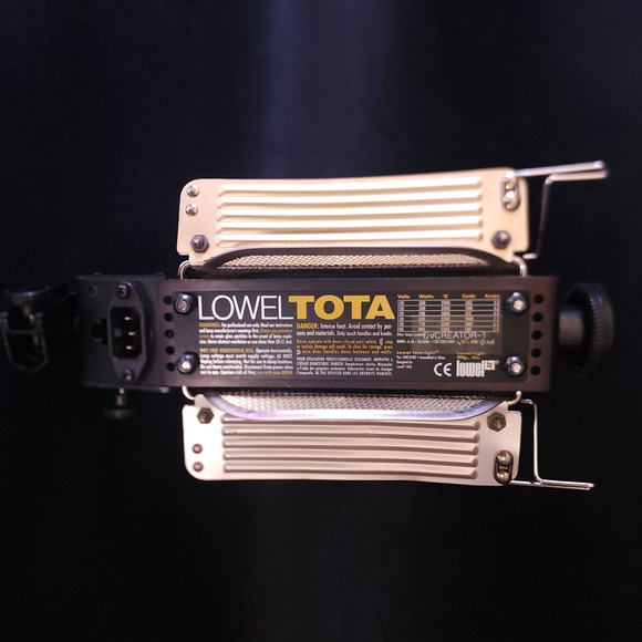 Lowel Tota-Lite Tungsten Continuous Lighting Unit Tested Flood Light w/ Bulb - Picture 3 of 7